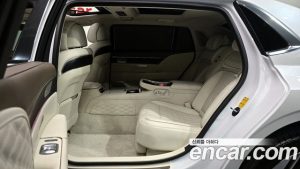 Genesis G90 Бензин 3.5 Turbo e-S/C AWD LWB 2024 года из Южной Кореи