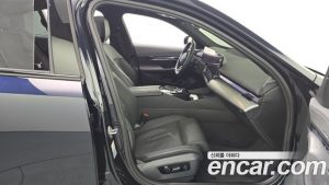BMW 5-Series 530i xDrive M Sport 2024 года из Южной Кореи