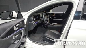 Mercedes-Benz E-Class E250 AMG Line 2023 года из Южной Кореи