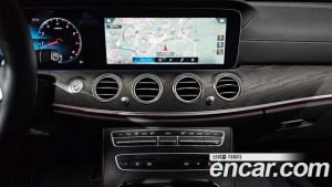 Mercedes-Benz E-Class E250 AMG Line 2023 года из Южной Кореи