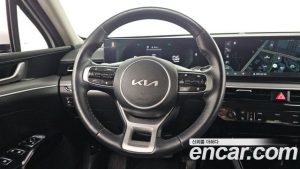 Kia K5 2.0 LPi() 2024 года из Южной Кореи