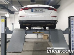 Mercedes-Benz E-Class E200 Avantgarde 2024 года из Южной Кореи