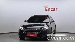 Mercedes-Benz E-Class E300 4MATIC Exclusive 2025 года из Южной Кореи