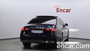 Mercedes-Benz E-Class E300 4MATIC Exclusive 2025 года из Южной Кореи
