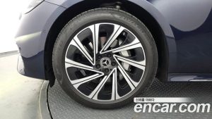 Mercedes-Benz E-Class E300 4MATIC Exclusive 2025 года из Южной Кореи