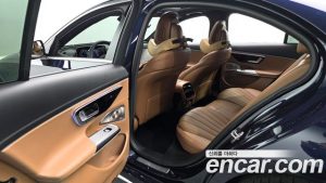 Mercedes-Benz E-Class E300 4MATIC Exclusive 2025 года из Южной Кореи