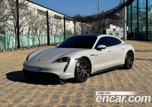 Porsche Taycan Base 2023 года из Южной Кореи