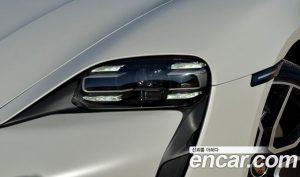 Porsche Taycan Base 2023 года из Южной Кореи