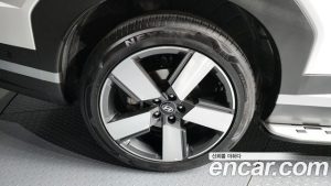Hyundai Santafe Бензин 2.5T 4WD 2024 года из Южной Кореи