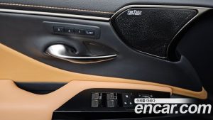 Lexus ES Executive 2025 года из Южной Кореи