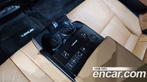 Lexus ES Executive 2025 года из Южной Кореи