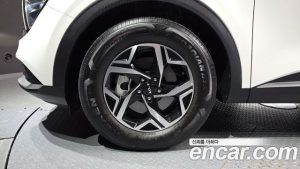 Kia Sportage Бензин 1.6 Turbo 2WD 2024 года из Южной Кореи