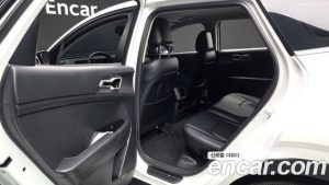 Kia Sportage Бензин 1.6 Turbo 2WD 2024 года из Южной Кореи