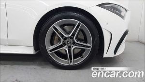 Mercedes-Benz CLS-Class CLS300d 4MATIC 2023 года из Южной Кореи