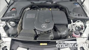 Mercedes-Benz CLS-Class CLS300d 4MATIC 2023 года из Южной Кореи