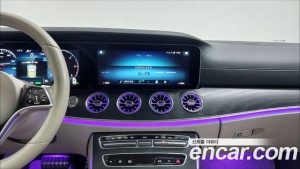 Mercedes-Benz CLS-Class CLS300d 4MATIC 2023 года из Южной Кореи