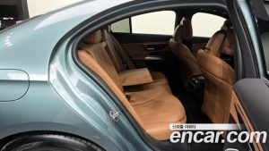 Mercedes-Benz E-Class E200 Avantgarde 2025 года из Южной Кореи