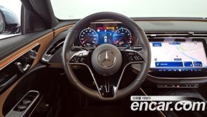 Mercedes-Benz E-Class E200 Avantgarde 2025 года из Южной Кореи