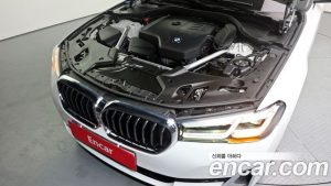 BMW 5-Series 520i Luxury 2023 года из Южной Кореи