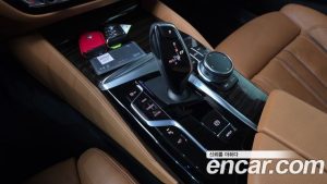 BMW 5-Series 520i Luxury 2023 года из Южной Кореи