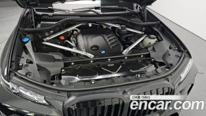 BMW X7 xDrive 40d M Sport 7-Seater 2025 года из Южной Кореи