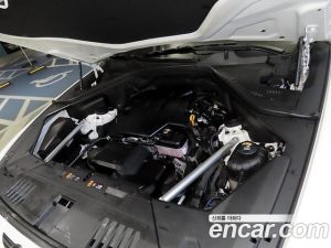 Genesis GV80 2.5T Бензин AWD 2024 года из Южной Кореи