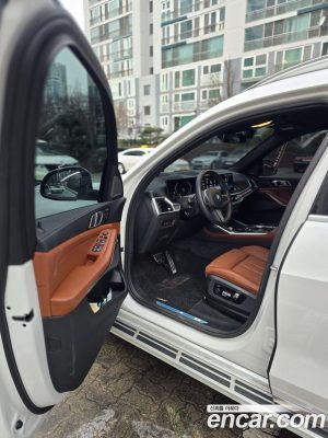 BMW X7 xDrive 40d M Sport 7-Seater 2025 года из Южной Кореи