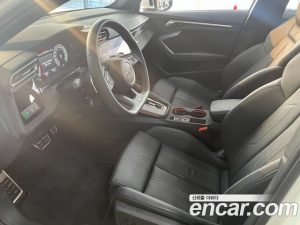Audi A3 40 TFSI Premium 2025 года из Южной Кореи
