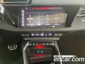 Audi A3 40 TFSI Premium 2025 года из Южной Кореи