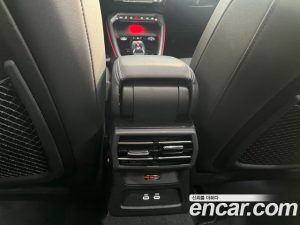 Audi A3 40 TFSI Premium 2025 года из Южной Кореи