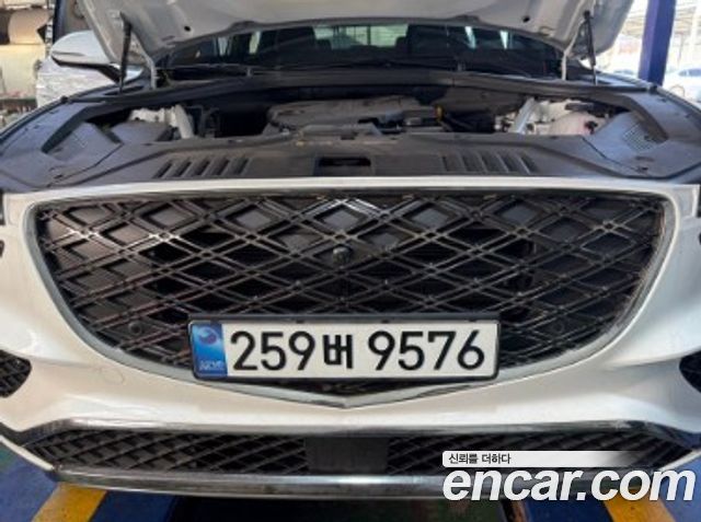 Genesis GV70 2.5T Бензин AWD 2025 года из Кореи