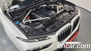 BMW X7 xDrive 40i M Sport 6 2024 года из Южной Кореи