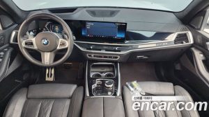 BMW X7 xDrive 40i M Sport 6 2024 года из Южной Кореи