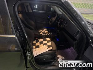 Mini Countryman CLASSIC Plus COMFORT PACK 2023 года из Южной Кореи