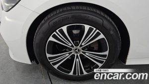 Mercedes-Benz E-Class E200 Avantgarde 2024 года из Южной Кореи