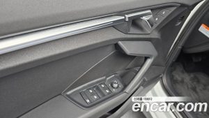 Audi A3 40 TFSI Premium 2023 года из Южной Кореи
