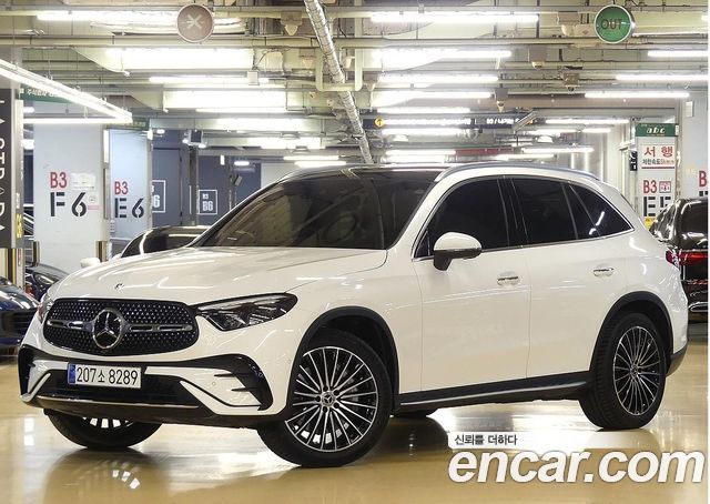 Mercedes-Benz GLC-Class GLC300 4MATIC AMG Line 2023 года из Кореи