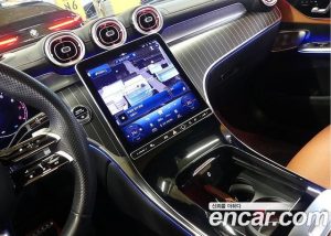 Mercedes-Benz GLC-Class GLC300 4MATIC AMG Line 2023 года из Южной Кореи