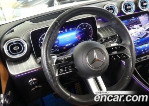 Mercedes-Benz GLC-Class GLC300 4MATIC AMG Line 2023 года из Южной Кореи
