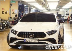 Mercedes-Benz CLS-Class CLS300d 4MATIC 2023 года из Южной Кореи