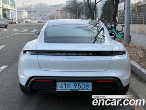 Porsche Taycan 4S 2024 года из Южной Кореи