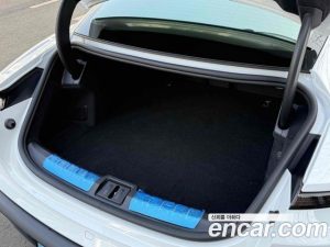 Porsche Taycan 4S 2024 года из Южной Кореи