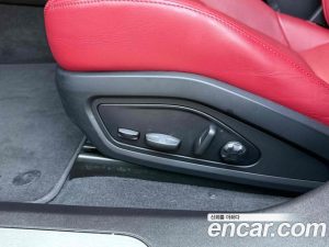 Porsche Taycan 4S 2024 года из Южной Кореи