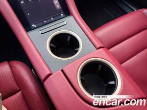Porsche Taycan 4S 2024 года из Южной Кореи