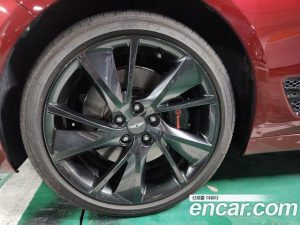 Genesis G70 Бензин 2.0T 4WD 2024 года из Южной Кореи