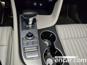 Genesis G70 Бензин 2.0T 4WD 2024 года из Южной Кореи