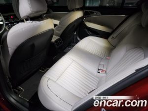 Genesis G70 Бензин 2.0T 4WD 2024 года из Южной Кореи