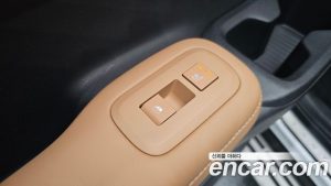 Hyundai Santafe HEV 1.6 2WD 2024 года из Южной Кореи