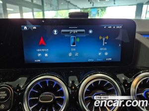 Mercedes-Benz GLA-Class GLA250 4MATIC 2025 года из Южной Кореи