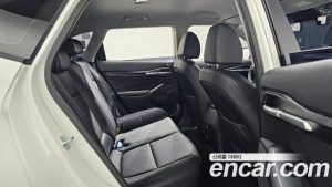 Kia Seltos Бензин 2.0 2WD 2025 года из Южной Кореи